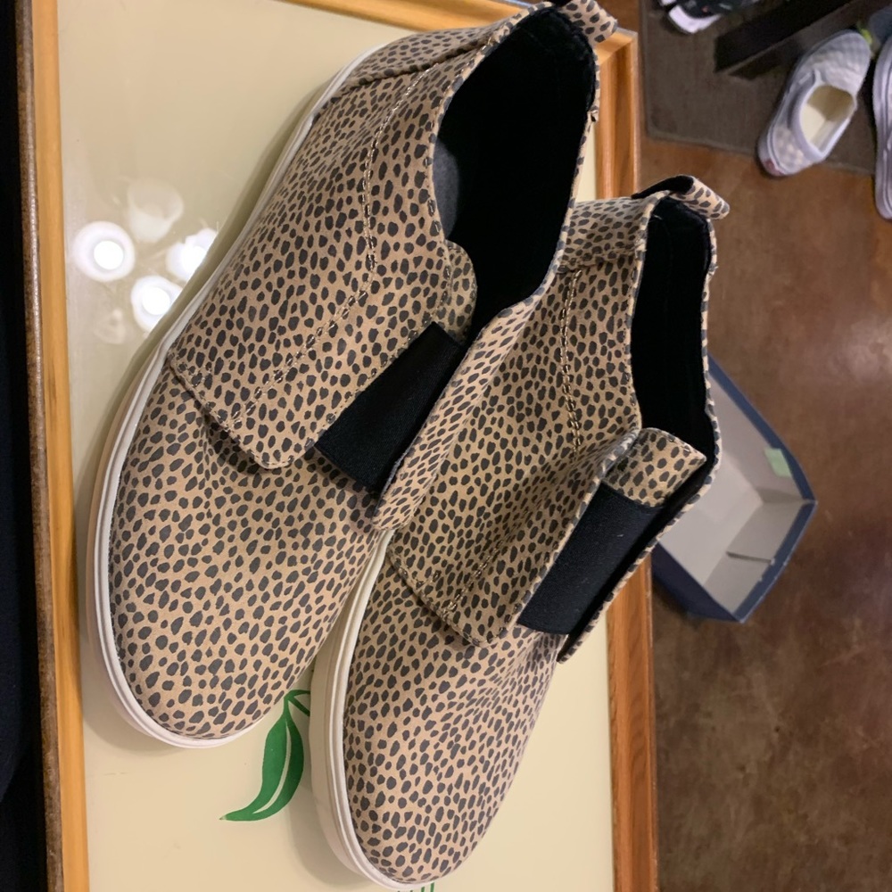 Universal Thread Sneakers - image 1